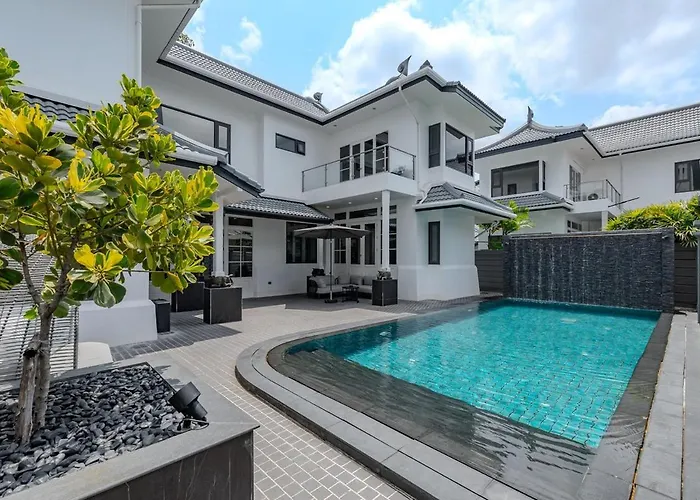 Thong Lo Sumptuous Double Pool *